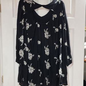 Altered State black and white embroidered dress sz S never worn